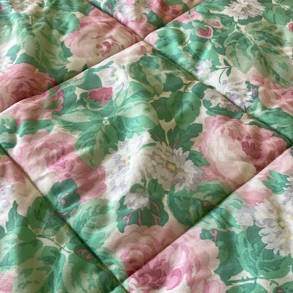Full Bed Size Reversable Comforter